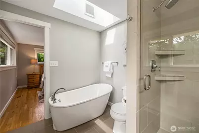 3401 79th Avenue SE, Mercer Island, WA 98040 - Photo 16