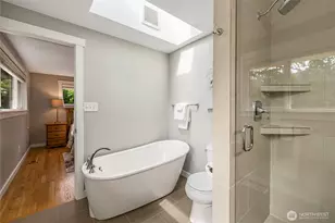 3401 79th Ave SE, Mercer Island, WA 98040 - Photo 16