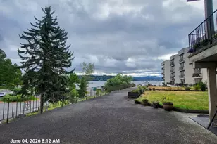9030 Seward Park Ave S, Seattle, WA 98118 - Photo 28