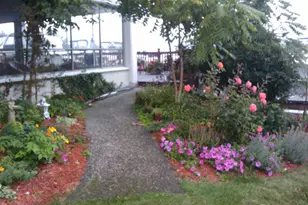 9030 Seward Park Ave S, Seattle, WA 98118 - Photo 26