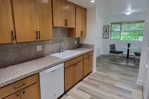 9030 Seward Park Ave S, Seattle, WA 98118 - Photo 12