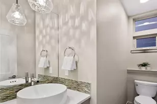 2424 NW 62nd St, Seattle, WA 98107 - Photo 24
