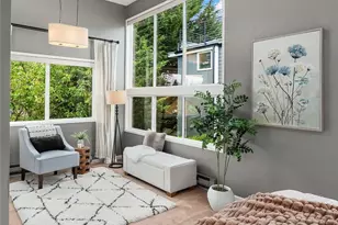 756 N 72nd St, Seattle, WA 98103 - Photo 16