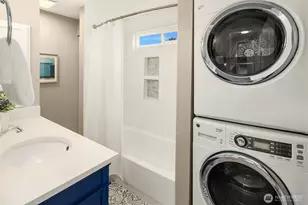 756 N 72nd St, Seattle, WA 98103 - Photo 18