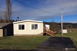 215 Driftwood Shores Rd, Camano Island, WA 98282 - Photo 4