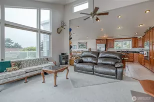15 Diamond Dr, Pacific Beach, WA 98571 - Photo 10