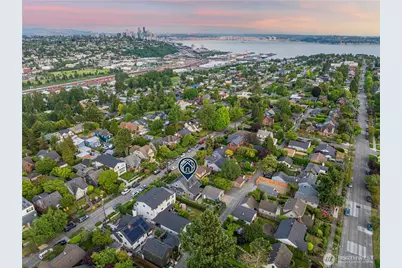 3033 27th Avenue W, Seattle, WA 98199 - Photo 40