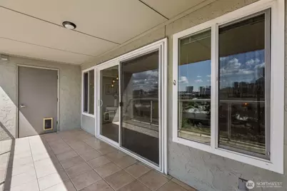 701 122nd Avenue NE #205, Bellevue, WA 98005 - Photo 18