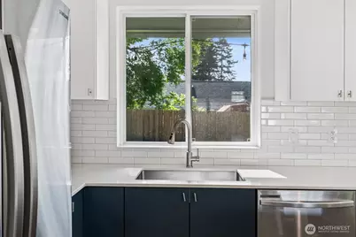 25733 19th Avenue S, Des Moines, WA 98198 - Photo 24
