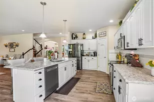 22301 73rd St E, Buckley, WA 98321 - Photo 10