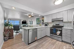 8026 Birch Bay Dr, Blaine, WA 98230 - Photo 10