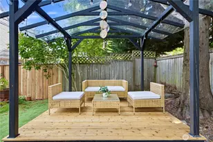 25733 SE 39th St, Sammamish, WA 98029 - Photo 28