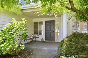 25733 SE 39th St, Sammamish, WA 98029 - Photo 2
