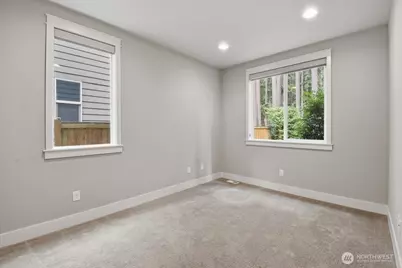 21384 NE 9th Place, Sammamish, WA 98074 - Photo 8