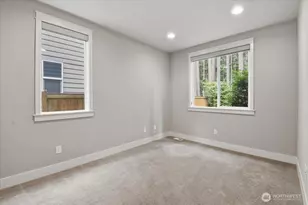 21384 NE 9th Pl, Sammamish, WA 98074 - Photo 8