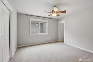 21384 NE 9th Pl, Sammamish, WA 98074 - Photo 18