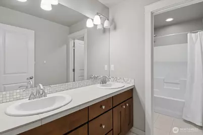 21384 NE 9th Place, Sammamish, WA 98074 - Photo 22