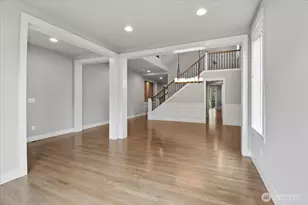21384 NE 9th Pl, Sammamish, WA 98074 - Photo 4
