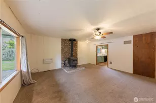325 N Baker St, Mount Vernon, WA 98273 - Photo 6