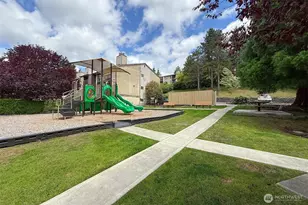 12525 NE 145th Pl, Kirkland, WA 98034 - Photo 14