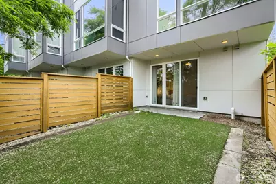2573 13th Avenue W, Seattle, WA 98119 - Photo 30