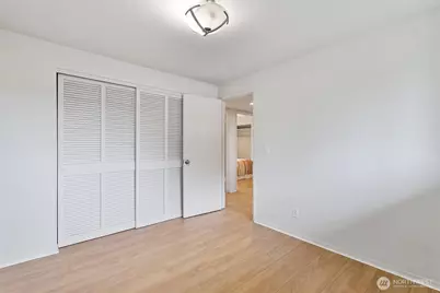 1119 Shelton Avenue NE, Renton, WA 98056 - Photo 18