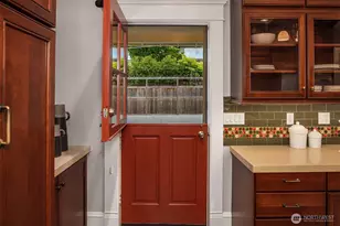 721 18th Ave E, Seattle, WA 98112 - Photo 20