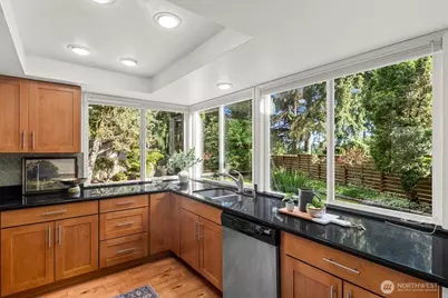 13154 91st Place NE, Kirkland, WA 98034 - Photo 10
