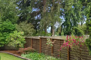 13154 91st Pl NE, Kirkland, WA 98034 - Photo 2
