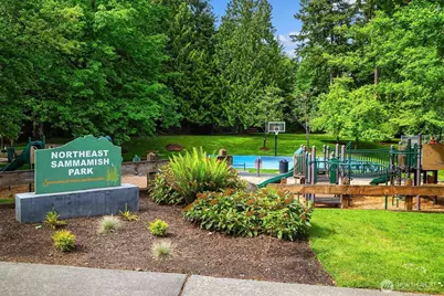 2231 Sahalee Drive E, Sammamish, WA 98074 - Photo 32