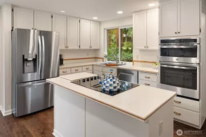 2231 Sahalee Drive E, Sammamish, WA 98074 - Photo 8