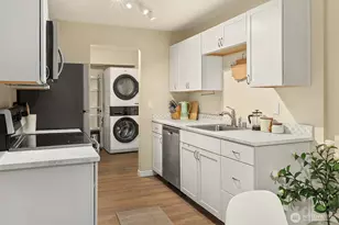 750 N 143rd St, Seattle, WA 98133 - Photo 12
