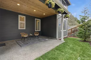 15249 NE Woodland Pl, Woodinville, WA 98072 - Photo 40