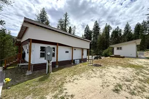 2 Hazel Ln, Republic, WA 99166 - Photo 1