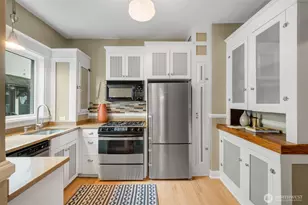 2309 10th Ave E, Seattle, WA 98102 - Photo 8