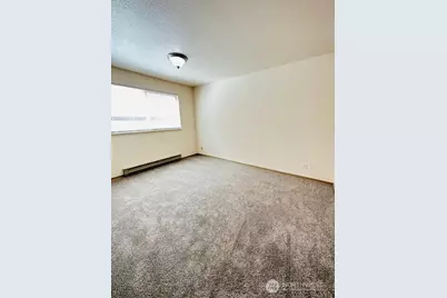 5631 Highway Place #10, Everett, WA 98203 - Photo 8