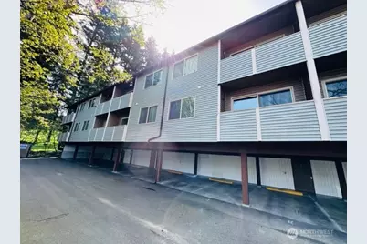 5631 Highway Place #10, Everett, WA 98203 - Photo 1