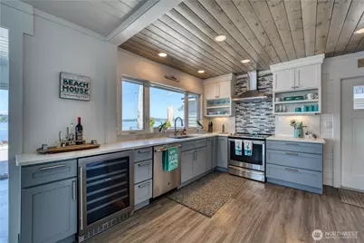 4430 Sunset Beach Road W, University Place, WA 98466 - Photo 14