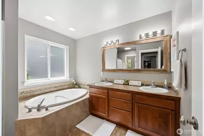 8541 28th Way SE, Olympia, WA 98513 - Photo 16