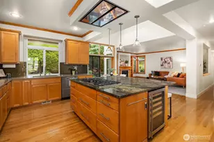 1883 145th Pl SE, Bellevue, WA 98007 - Photo 10