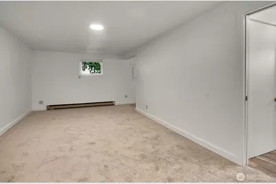 9118 Linden Avenue N, Seattle, WA 98103 - Photo 22