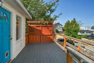 9118 Linden Ave N, Seattle, WA 98103 - Photo 16