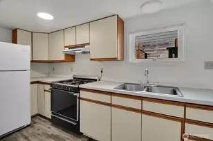 9118 Linden Ave N, Seattle, WA 98103 - Photo 20