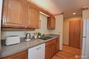 8230 53rd Ave W, Mukilteo, WA 98275 - Photo 18