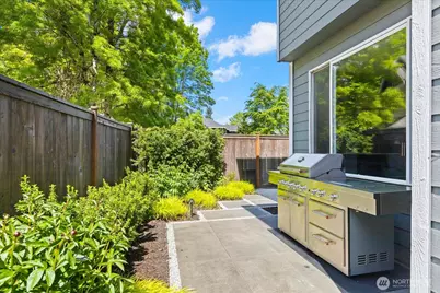 2211 238th Place NE, Sammamish, WA 98074 - Photo 30