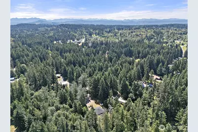 20820 127th Avenue E, Graham, WA 98338 - Photo 2