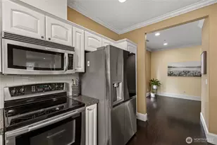 14915 38th Dr SE, Bothell, WA 98012 - Photo 18