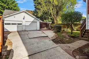 1532 23rd Ave, Seattle, WA 98122 - Photo 32