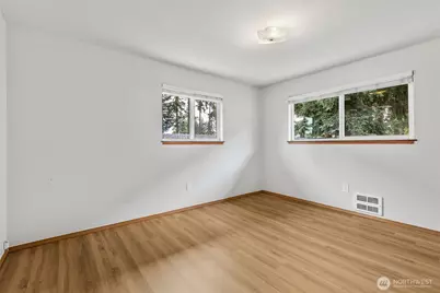 710 127th Street S, Tacoma, WA 98444 - Photo 14