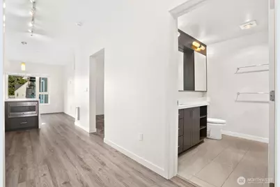 1760 NW 56th Street #421, Seattle, WA 98107 - Photo 4